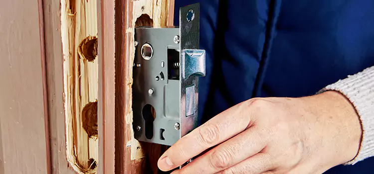 Garage Door Lock Replacement Vincennes